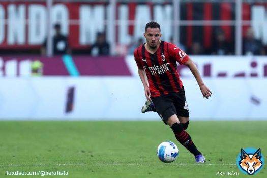 I think Kessie leaving Milan has had a positive impact on Bennacer. When he was paired along with Kessie, Bennacer was the one who had to play between the lines further up the field while Kessie played as a DM. He isn't the most press resistant midfiielder out there and hence