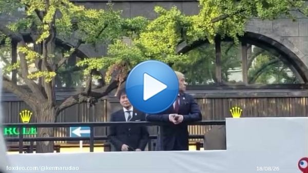 このダウンタウン可愛すぎるやろwwwww #御堂筋ランウェイ #御堂筋パレード