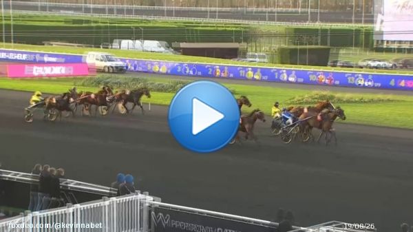 RECORD | Année 2021 exceptionnelle pour @RaffinEric ! Il atteint le cap des 346 succès en une année ! Revivez la saison extraordinaire d'Éric Raffin à travers ce clip de 4 minutes réalisé par @JoeyAttia. Moments forts et interviews du jour sont à retetrouver ici