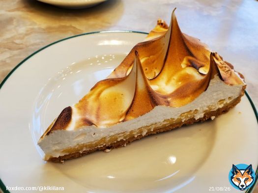 ツンツン。角ケーキ。  大阪杯 ジャックドール スターズオンアース