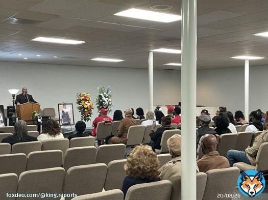 Family and friends of #TyreNichols have gathered for a memorial ceremony in Orange Mound. @WMCActionNews5