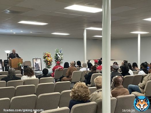 Family and friends of #TyreNichols have gathered for a memorial ceremony in Orange Mound. @WMCActionNews5
