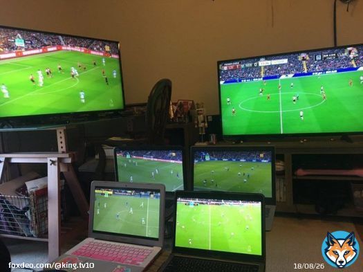 Today RETWEETto watch  lives streams on Twitter :  ARSENAL vs TOTTENHAM   CRYSTAL PALACE vs CHELSEA   LIVERPOOL vs BRIGHTON  WEST HAM vs WOLVERHAMPTON   INETR vs AS ROMA   AC MILAN vs IMPOLI   PSG vs NICE   MAYORQUE vs BARCELONA  Just RETWEETif you want to watch the games