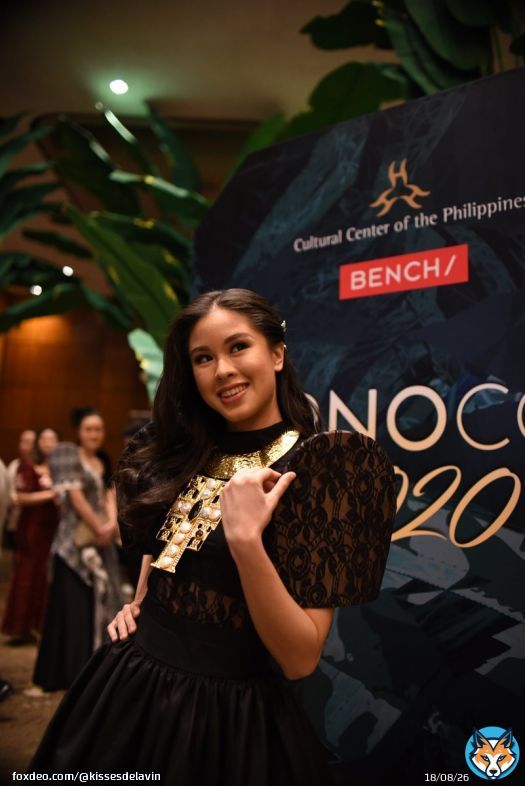 Our girl @KissesDelavin effortlessly pulling off the iconic Philippine Terno #TERNOCON2020