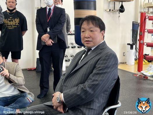 5月7日に予定された#井上尚弥 のスーパーバンタム級タイトル戦は7月に延期となりました。大橋会長が明かしました。3月10日頃のスパーリングで拳の筋を痛めたようです。練習は続けているそうです。 #モンスター
