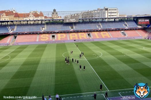 S&aring; er FCK-spillerne ankommet til Letn&aacute; Stadion i Prag. Det er &lsquo;Mr. Kraul-radio&rsquo; ogs&aring;  Husk, vi er live i din radio p&aring; P4. Kick off Sparta Prag - @FCKobenhavn i 3. Kvalrunde mod CL er 19.00. #cldk #fcklive