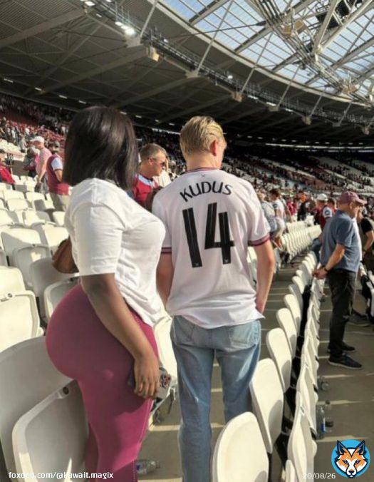 I ain&rsquo;t a westham fan but I  that jersey