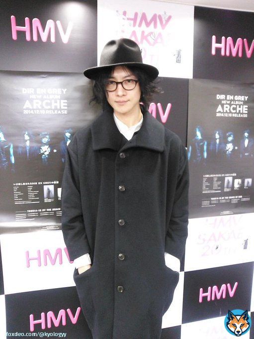 You guys are all so threatened by toshiya the only way for him to loose is by lying (CLARIS)and boting (KAY)