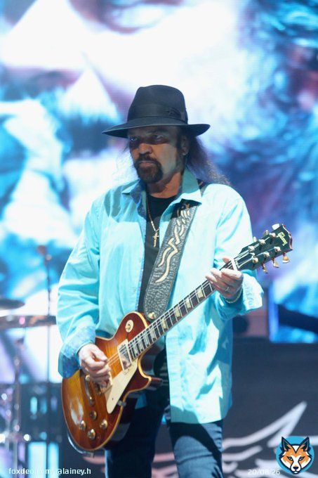 #RIP Lynyrd Skynyrd's Gary Rossington. Last surviving original member.
