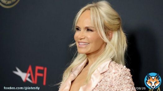 #KristinChenoweth Shares She Was &lsquo;Practically Killed&rsquo; in an Accident on #TheGoodWife Sets