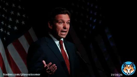 Fort Lauderdale, Florida was slammed with mass flooding last night. Floridians lost their cars, and many FL homes were flooded and destroyed by water damage.   Instead of doing his job, today @GovRonDeSantis is flying to Ohio to campaign for Presiden