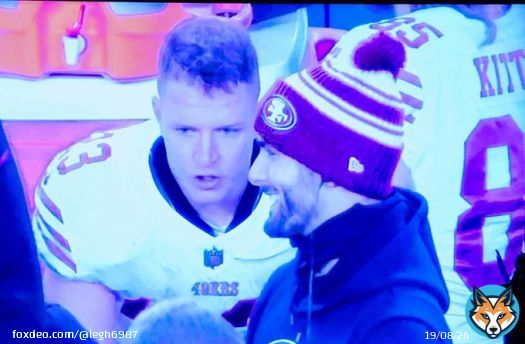 This picture tells you everything you need to know about #JimmyGaroppolo McCaffrey's getting his calf  worked on so he can help his team - possibly @ QB if the 49ers need him to. Jimmy G. is on the sideline having a laugh, chillin', and getting paid d for doing nothing.  AGAIN.
