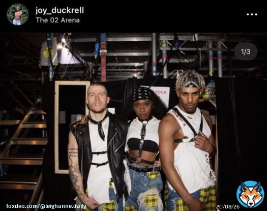 One of Little Mix's dancers, Joy Duckrell posted a story flying to Istanbul, Turkey.  Could this be related to Leigh-Anne being there for music related content, a music video possibly? Or could it be just a coincidence?