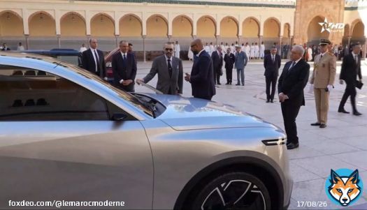 Pics: The presentation of the NamX hydrogen car to King Mohammed VI