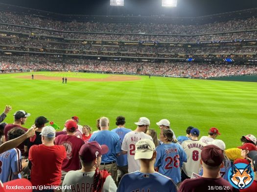 Someone here in section 103 just bought drinks for everyone in the section&hellip; for the second time. The vendor said he wants to remain anonymous, but this isn&rsquo;t the first time he&rsquo;s done this. He&rsquo;s been known to do this at Eaglesgames, too. All class, whoever you are!! #gophillies