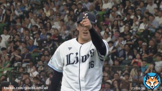 三塁線は抜かせない！！ #佐藤龍世 選手のファインプレーもあり、#隅田知一郎 投手が試合前半を無失点で折り返します！ #埼玉西武ライオンズ #seibulions