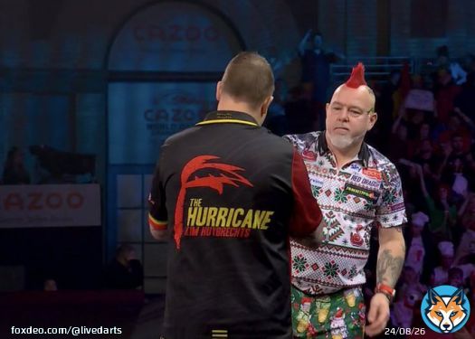 ???????????????????????????????????? ???????????????????? ????????????????????????????????????!   Kim Huybrechts recovers from a set down to defeat Peter Wright 4-1 in the Third Round and END Snakebite&rsquo;s world title defence!   #WorldDartsChampi