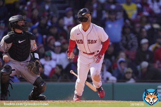【MLB】レッドソックス・吉田正尚、16打席目でメジャー初本塁打   打球はフェンウェイ・パークの名物「グリーンモンスター」を軽々と超え、左翼席に着弾した。