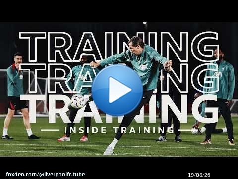 Inside Training: Peter Crouch leads the Liverpool FC Legends in Chelsea practice