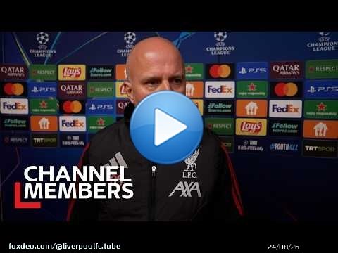 Arne Slot évoque l'importance de la régularité avant le match contre Galatasaray.