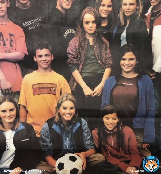 baby lindsay lohan and lana del rey modeling for abercrombie together in the 90s