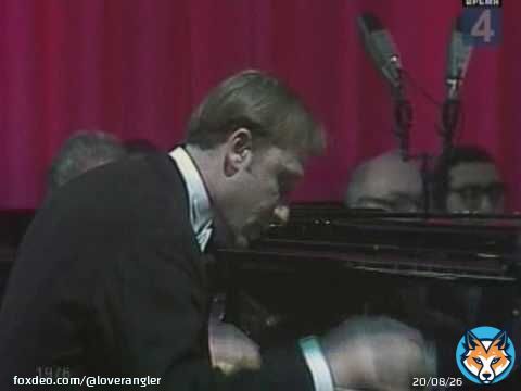 Сегодня 90 лет Родиону Константиновичу Щедрину , советскому и российскому композитору, пианисту.