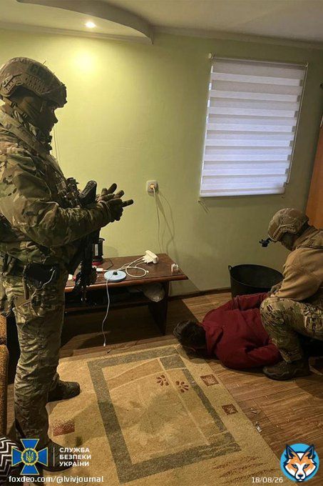 A terrorist who participated with the mercenary battalion 'Sparta' in 2014/2015 in Donbas was arrested in Odesa by the SBU (Ukraine's Security Service). Two infamous orcs were part of that battalion, 'Motorola' & 'Gyvy' (both assassinated by the by the ruzZian FSB) #lviv