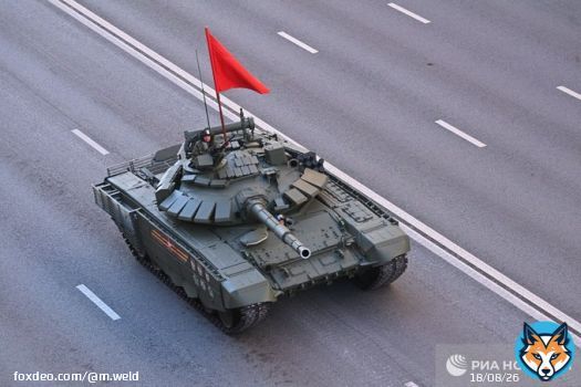 'Уралвагонзавод' поставил в войска новую партию танков Т-90М 'Прорыв'.  Завод работает в режиме 24/7.
