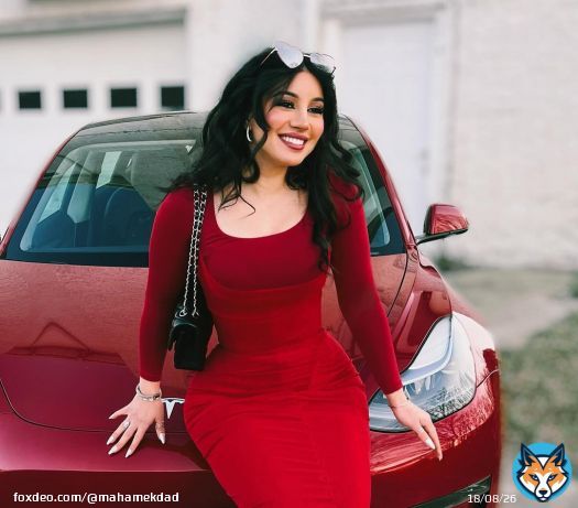 Photo by M a H a    |     مها on February 23, 2024. May be an image of 1 person, makeup and car.