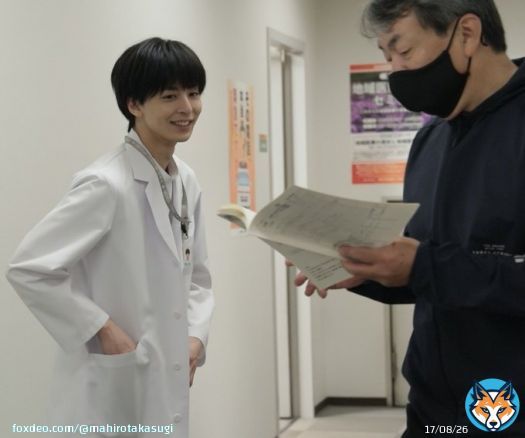 こんにちは めざましテレビのリポーター、いかがでしたでしょうか 魅力満載のグランピング施設でした さて、本日21時〜は、#PICU小児集中治療室 第2話です 監督と矢野先生の撮影合間のお写真を お楽しみに（MG） @PICU_cx