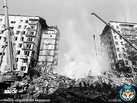 1. Взрыв дома на ул. Гурьянова в Москве. 1999 год. 2. Днепр. Прилет ракеты на жилой дом. 2023 год. Всё это время во власти одна шобла.