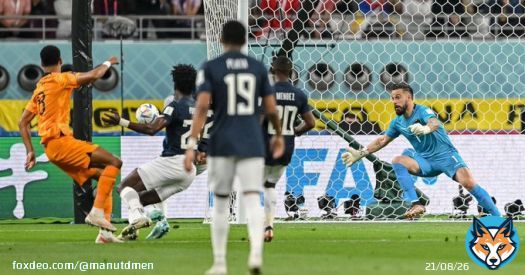Manchester United fans react predictably after Cody Gakpo scores screamer for Netherlands vs Ecuador #mufc