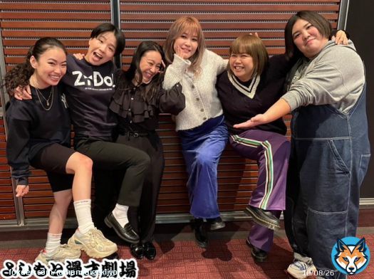 ＼【#THE_W】放送まで30分／ ドキドキしてきました！ みなさまテレビの前にスタンバイOKでしょうか！  #紅しょうが #天才ピアニスト #爛々 の集合写真が届きました！みんなめちゃくちゃいいい笑顔 200％の力が出せるようマンゲキからもパワー送ります  #マンゲキファミリー