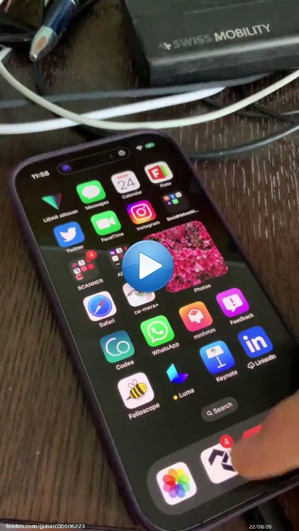 #ios161 #DynamicIsland Latest iOS 16.1 can tap and swipe the dynamic island to hide it.0:0917.6K views