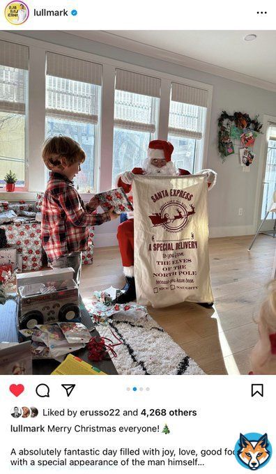 Swayman as Santa at the Ullmarks??? I love this bromance