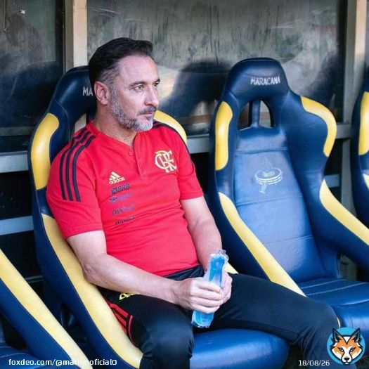 Vitor Pereira: 'Vamos ter que jogar o pr&oacute;ximo jogo. Temos que adquirir ritmo, quil&ocirc;metros nas pernas, tempo de jogo. Portanto o pr&oacute;ximo jogo vai ser a equipe principal. Mesmo cansados.'