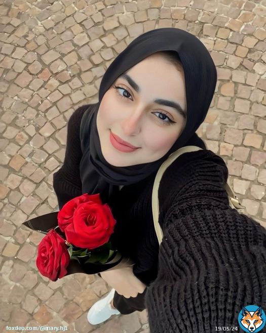The flowers make me happy what about u ? ♥️\ud83c\udf39...‏#photoshoot#hijabstyle#hijaber#hijabinspiration#hijabs#black#turkey#hijaboutfit#hijaboutfit#hijabfashion#hijabers#hijablook #lookoftheday #lookbook #worldwidehijab#turkey#morocco#t#tanger#algeria#tunisie#egypt#usa#beyrouth#kuwait#casablanca#love#black#yellow#hijabgirls#fy#fyp#red#picsart