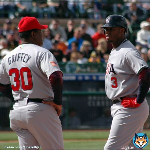 Happy Birthday Ken Griffey Jr.  #WorldBaseballClassic 2006 @maxeffgen  @mariners @reds @whitesox @USABaseball