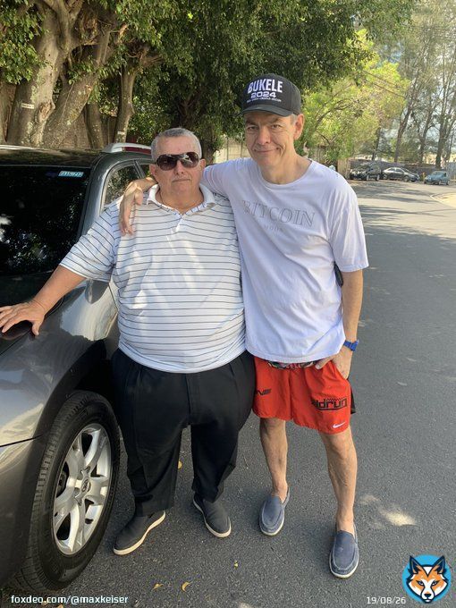 Just met this Salvadoran who&rsquo;s a #BITCOIN MAXIMALIST and &rsquo;s Max & Stacy.