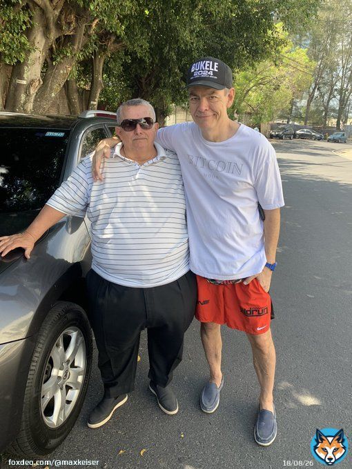 Just met this Salvadoran who&rsquo;s a #BITCOIN MAXIMALIST and &rsquo;s Max & Stacy.