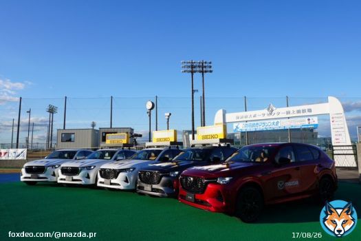\u25c712/4(日) 10:40スタート\u25c7 今年の #防府読売マラソン では審判長車・審判車・計時車として全5台のCX-60 XD-HYBRIDが山口県防府市を走行予定  今年はテレビ中継だけでなくHulu有料チャンネルでもライブ配信されます。 ランナーの勇姿とともに #CX60 にもぜひご注目ください！  詳細はリプライから