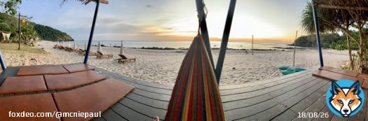 Last tweet from the Beaches of Koh Lanta. Krabi town for a few days! Ele visit next!