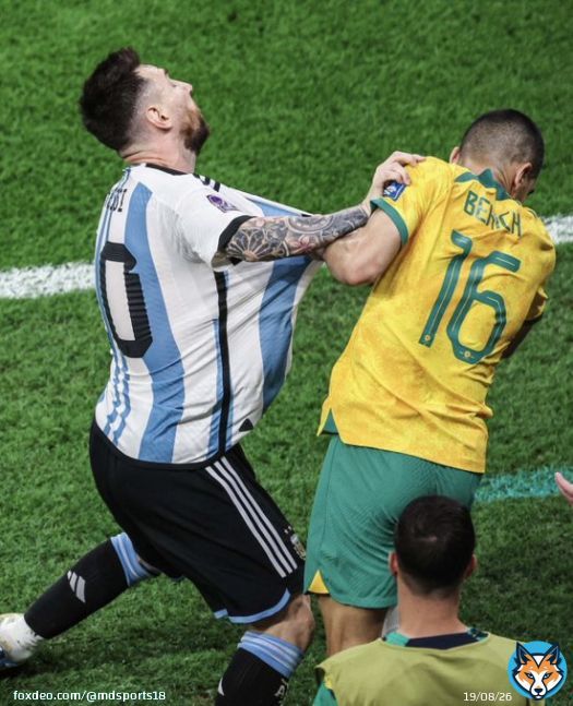 Moment before the goal by Leo Messi   #FIFAWorldCup #ARGAUS #Messi???? #Messi
