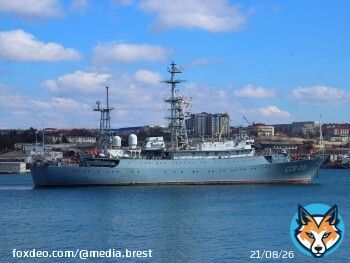 Минобороны РФ: ВСУ атаковали корабль &laquo;Приазовье&raquo; Минобороны России заявило об атаке беспилотных катеров на корабль Приазовье.  В ведомстве заявили, что атака произошла в ночь на 11 июня - ВСУ атаковали корабль Приазовье Черноморского флота шестью&hellip;