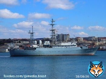Минобороны РФ: ВСУ атаковали корабль &laquo;Приазовье&raquo; Минобороны России заявило об атаке беспилотных катеров на корабль Приазовье.  В ведомстве заявили, что атака произошла в ночь на 11 июня - ВСУ атаковали корабль Приазовье Черноморского флота шестью&hellip;