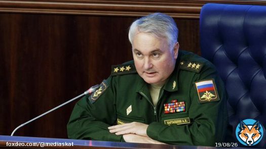 Во вторник госдума РФ рассмотрит законопроект о едином реестре военнообязанных. Об этом заявил глава Комитета Госдумы по обороне Андрей Картаполов.  Теперь электронные повестки будут высылаться наравне с бумажными. Они также получат равную юридическую силу.  Власти также введут&hellip;