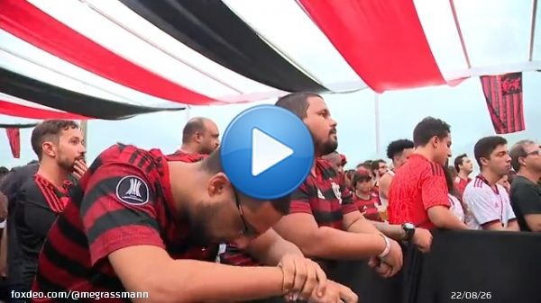 A rea&ccedil;&atilde;o da torcida do flamengo no terceiro gol do AL HILAL kkkkkkk obgd Vitor Pereira obgd Gerson Obgd Matheuzinho obgd Gabigol por isso obgd Salem   #FLAxALH