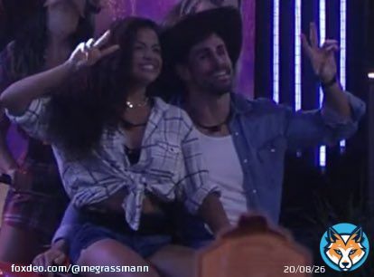 paula e ant&ocirc;nio cara de sapato o Brasil todo est&aacute; shippando voc&ecirc;s !!! #AMagiaAconteceNoBBB