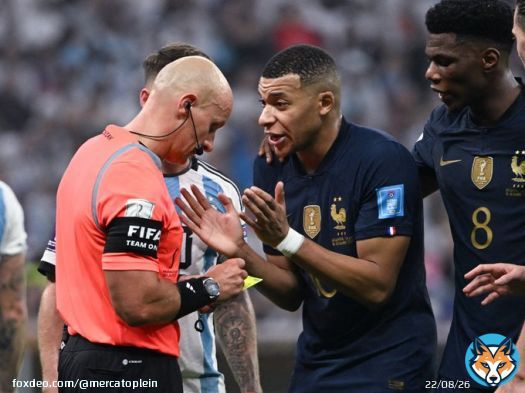 BREAKING ! La FIFA annonce qu'une p&eacute;tition recevant 45000 signatures permettrait de rejouer potentiellement la finale FRANCE-ARGENTINE !   Le nombre de plaintes li&eacute;es &agrave; l'arbitrage a fait r&eacute;fl&eacute;chir les instances du du football.  #rejouerlafinale #fraarg