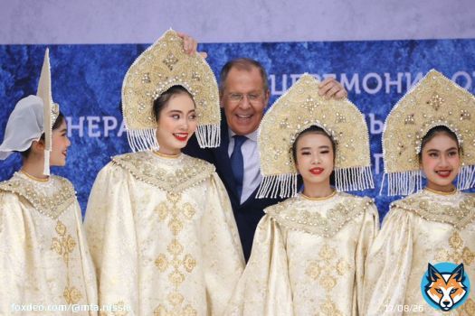 #PhotoOfTheDay  Foreign Minister Sergey Lavrov takes part in the opening ceremony of the Consulate General of the Russian Federation in Phuket.   Thailand, Phuket